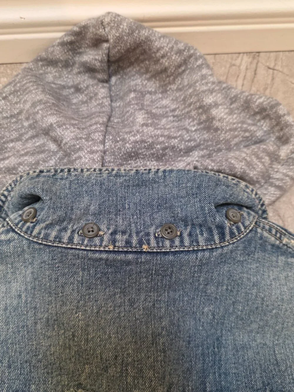 Free People Womens sml Distressed Denim Hoodie Jacket Grey Knit Sleeves Trendy - Picture 4 of 8